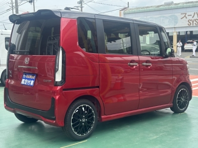 新型N-BOX(ホンダ)中古車 内外装写真他１