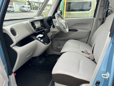 デイズルークス(ニッサン)中古車 前席内装