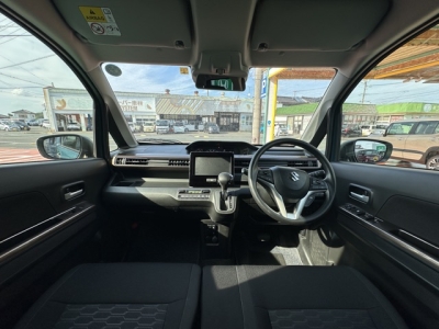 ワゴンRカスタムＺ(スズキ)中古車 後席から見た前席