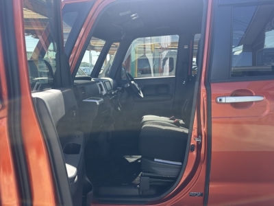 ウェイク(ダイハツ)中古車 前席内装