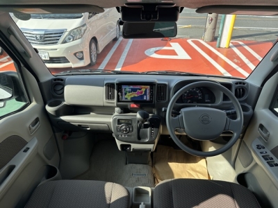 NV１００クリッパー(ニッサン)中古車 後席から見た前席
