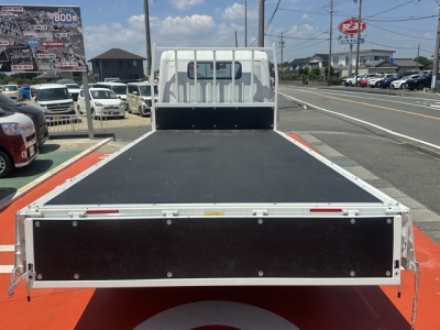 キャンター(三菱)登録済未使用車 内外装写真他