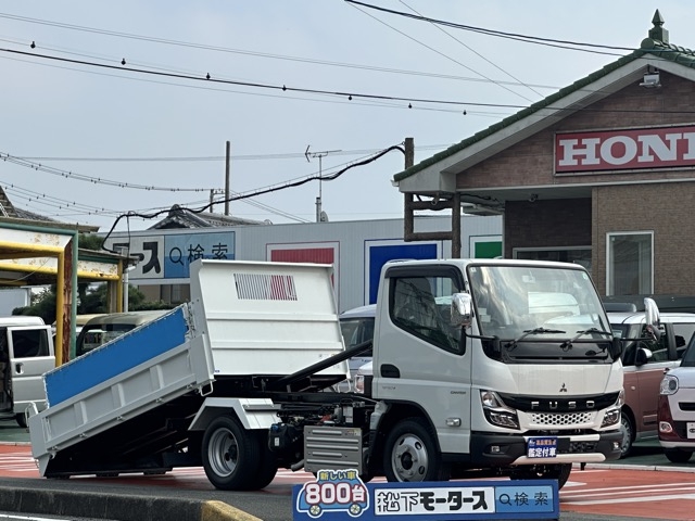 キャンター(三菱)登録済未使用車全体拡大
