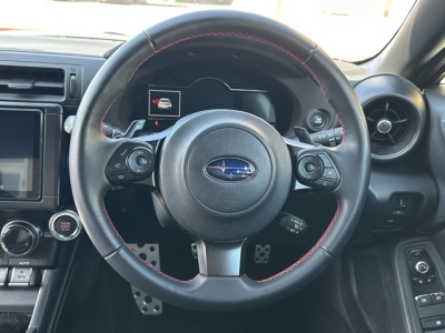 BRZ(スバル)中古車 内外装写真