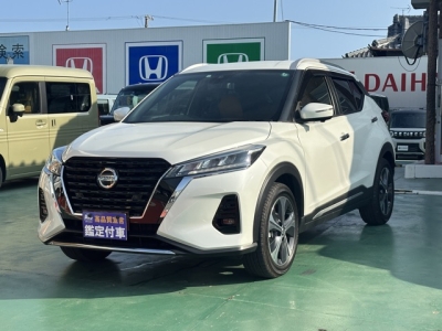 キックス(ニッサン)中古車 前方