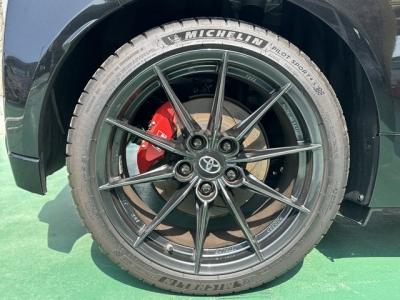 GRヤリス(トヨタ)中古車 内外装写真他２