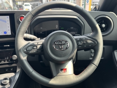 GRヤリス(トヨタ)中古車 内外装写真