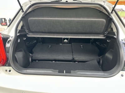 スイフトスポーツ(スズキ)中古車 内外装写真他２