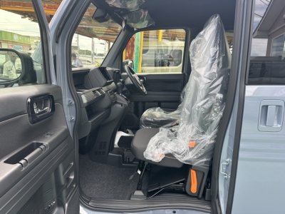 N-VAN(ホンダ)届出済未使用車 前席内装