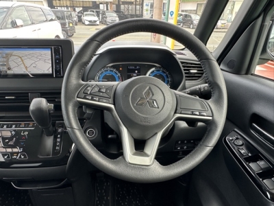 eKクロススペース(三菱)中古車 内外装写真
