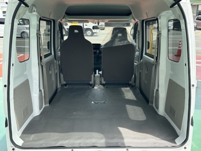NV１００クリッパー(ニッサン)中古車 内外装写真他２
