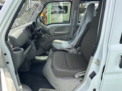 NV１００クリッパー(ニッサン)中古車 前席内装