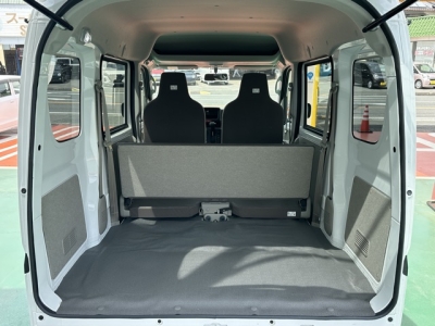 エブリイバンのOEM(スズキ)届出済未使用車 内外装写真他１