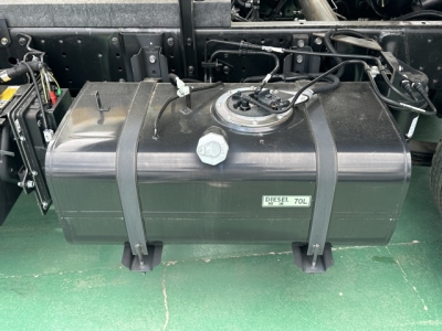 キャンター(三菱)中古車 内外装写真他２