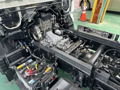 キャンター(三菱)中古車 内外装写真他１