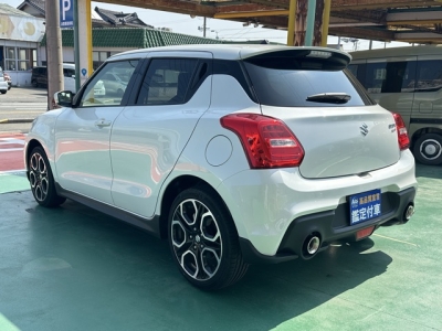 スイフトスポーツ(スズキ)中古車 後方