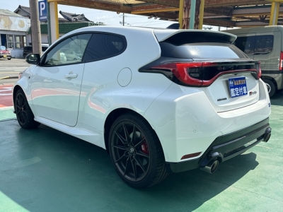 GRヤリス(トヨタ)中古車 後方