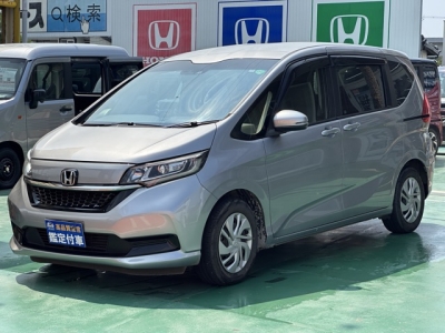 フリード(ホンダ)中古車 前方