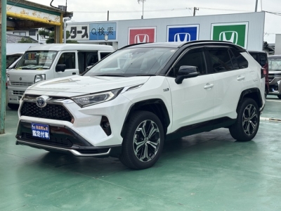 RAV4 PHV(トヨタ)中古車 前方
