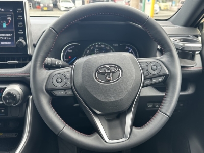 RAV4 PHV(トヨタ)中古車 内外装写真