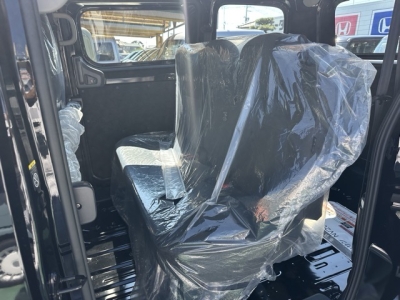 NV200バネットバン(ニッサン)登録済未使用車 後席内装