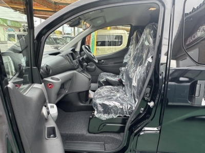 NV200バネットバン(ニッサン)登録済未使用車 後席内装