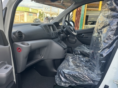 NV200バネットバン(ニッサン)登録済未使用車 前席内装