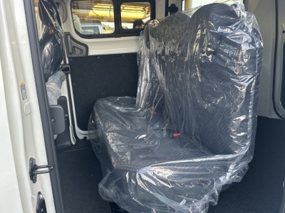 NV200バネットバン(ニッサン)登録済未使用車 後席内装
