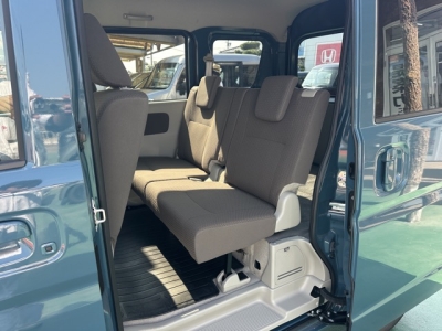 NV１００クリッパー(ニッサン)中古車 後席内装