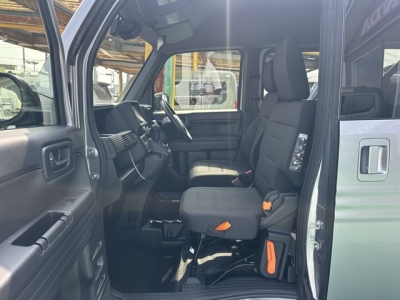 N-VAN(ホンダ)レンタＵＰ 前席内装