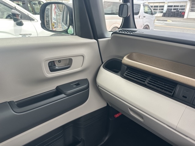 N-BOX(ホンダ)届出済未使用車 19