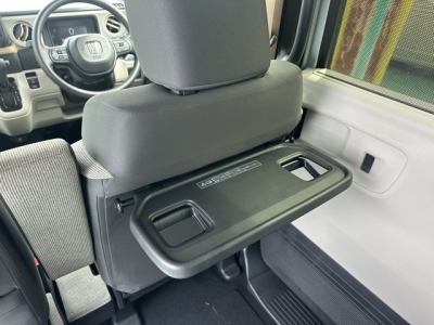 新型N-BOX(ホンダ)届出済未使用車 内外装写真他１