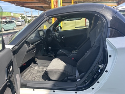 コペン(ダイハツ)中古車 前席内装