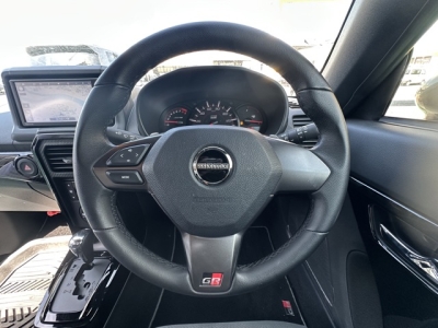 コペン(ダイハツ)中古車 後席から見た前席