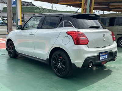 スイフトスポーツ(スズキ)中古車 後方