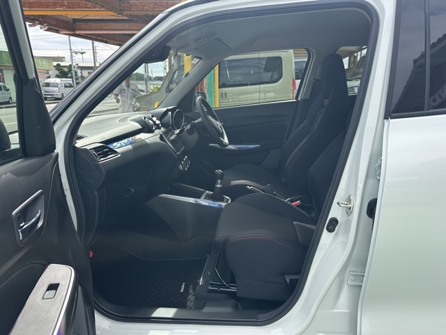 スイフト(スズキ)中古車 3