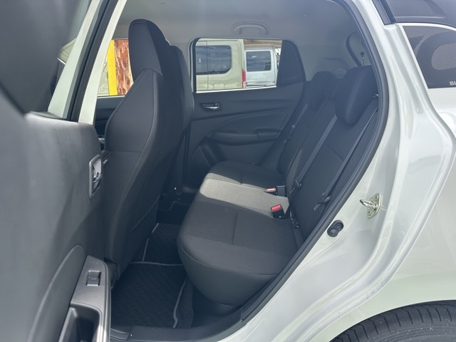 スイフト(スズキ)中古車 4