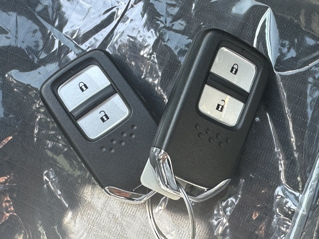 WR-V(ダムド)登録済未使用車 22