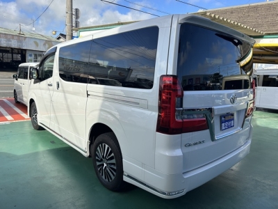 グランエース(トヨタ)中古車 後方
