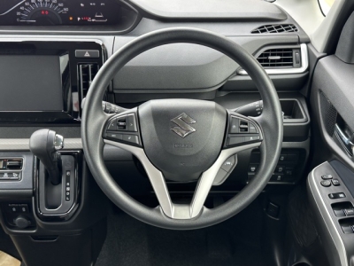 新型ソリオ(スズキ)登録済未使用車 内外装写真