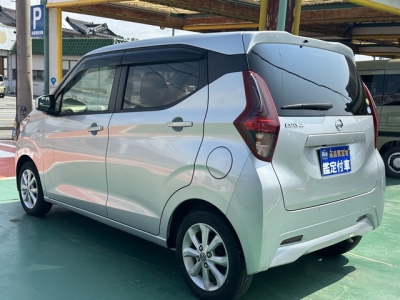 デイズ(ニッサン)中古車 後方