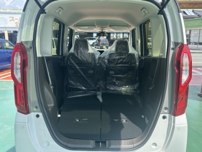 N-BOX(ホンダ)中古車 内外装写真他２