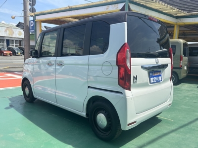 N-BOX(ホンダ)中古車 後方