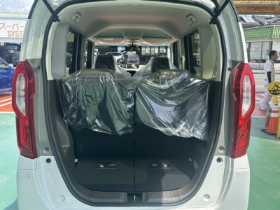 N-BOX(ホンダ)中古車 内外装写真他１