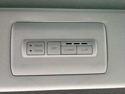 デリカD:5 4WD(三菱)登録済未使用車 内外装写真他２