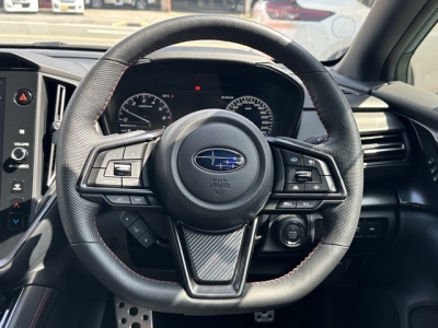 WRX S4(スバル)中古車 内外装写真