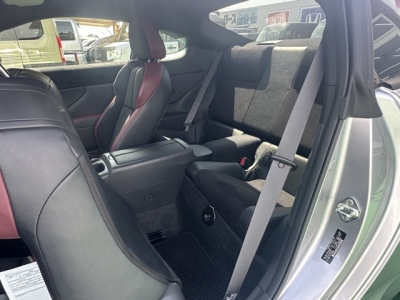 BRZ(スバル)中古車 内外装写真