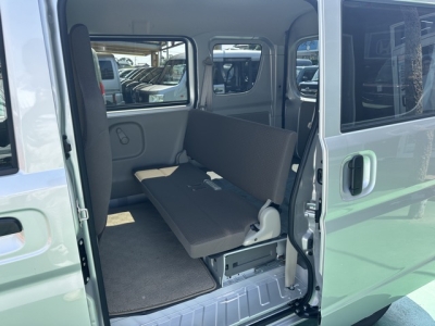 NV１００クリッパー(ニッサン)中古車 後席内装