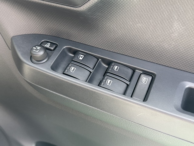 ミライース(ダイハツ)中古車 12