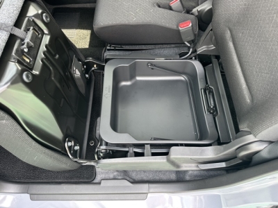 ワゴンR(スズキ)中古車 後席内装
